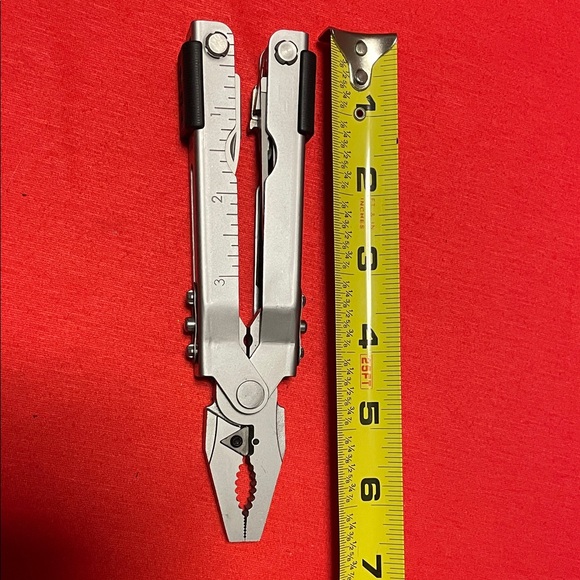 Gerber Stainless Steel Multi-Tool - Picture 2 of 10